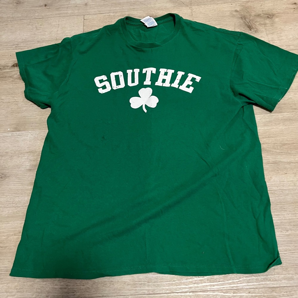 South Boston  Southie‎ Shamrock Graphic Shirt St. Patrick's Day Large Green